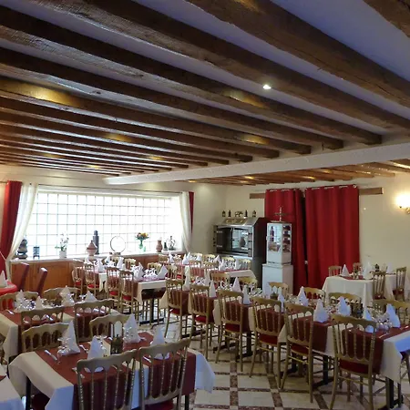 Hotel Le Clos St Jacques 3*